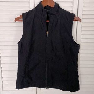 COLUMBIA Women’s black quilted vest, size M